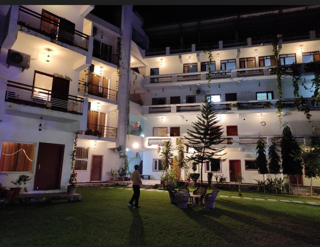 Shivansh Inn Resort Rishīkesh Esterno foto