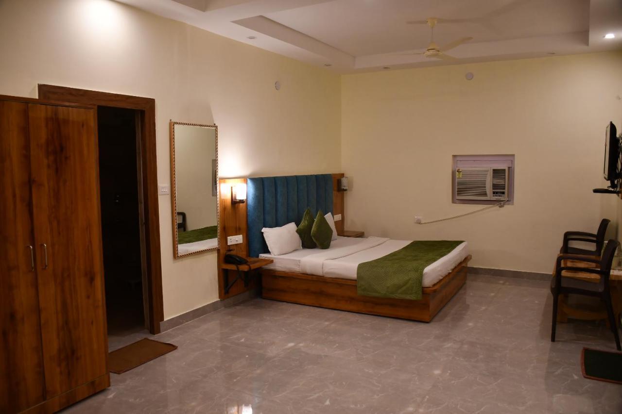 Shivansh Inn Resort Rishīkesh Esterno foto