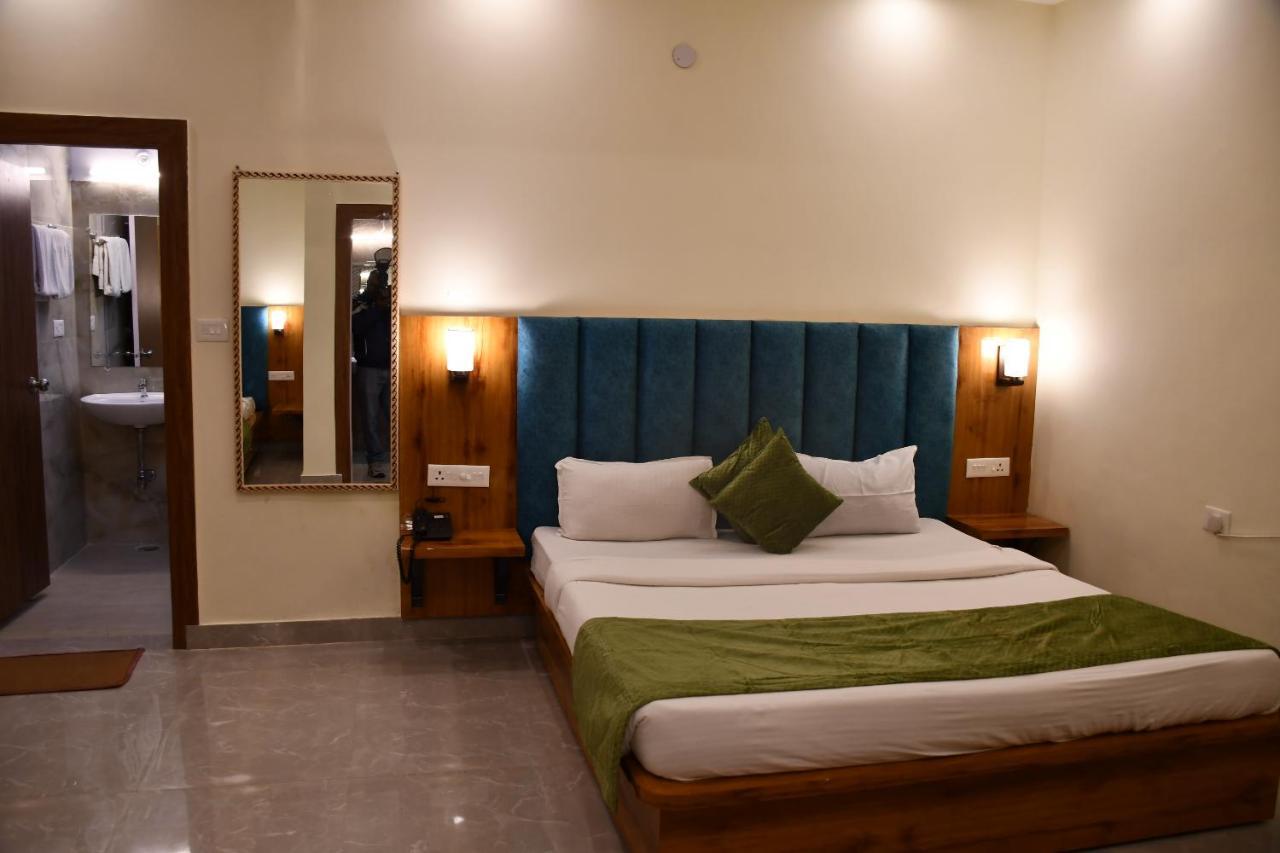 Shivansh Inn Resort Rishīkesh Esterno foto
